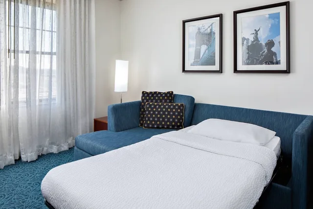 جناح بسريرين مزدوجين بإطلالة على النهر بغرفتي نوم، Residence Inn by Marriott Cincinnati Downtown/The Phelps 2/4