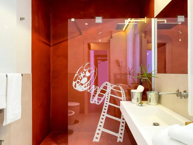 جناح ديلوكس بسريرين كوين، DUOMO SUITES & SPA 4/4