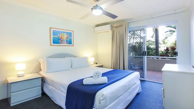 2 Bedrooms, Apartment, Queen and Twin Beds, Mari Court Resort 3/10
