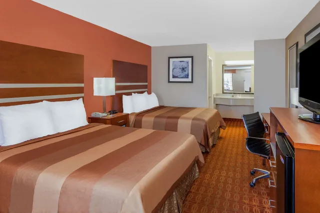 غرفة قياسية بسريرين كوين، Days Inn By Wyndham Dalton 1/4