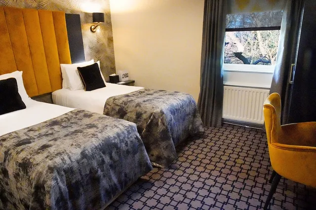 غرفة قياسية بسريرين منفصلين، Denham Grove 1/3
