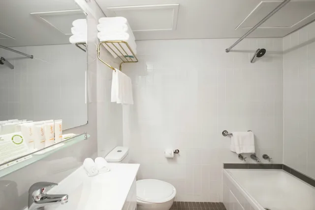 Deluxe, Triple, 3 Beds, Metro Hotel Marlow Sydney Central 5/5