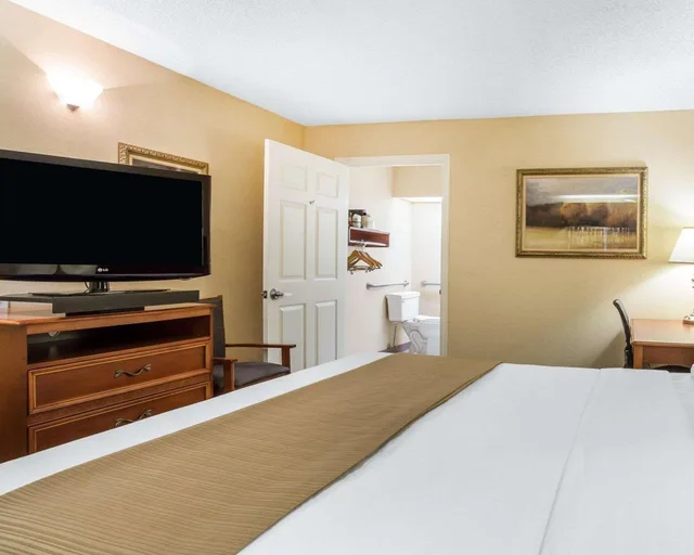 غرفة بسرير مزدوج، Quality Inn Carrollton Medical Center 2/5