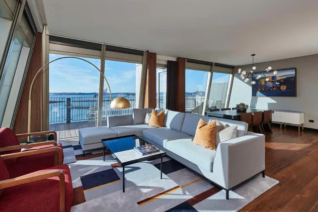 Roof Top, Executive, Suite, King Bed, Park Hyatt Auckland 1/1