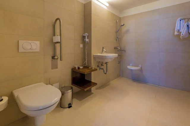غرفة سوبيريور بسريرين منفصلين بإطلالة على البحر لذوي الإعاقة، Hotel Katarina 3/4