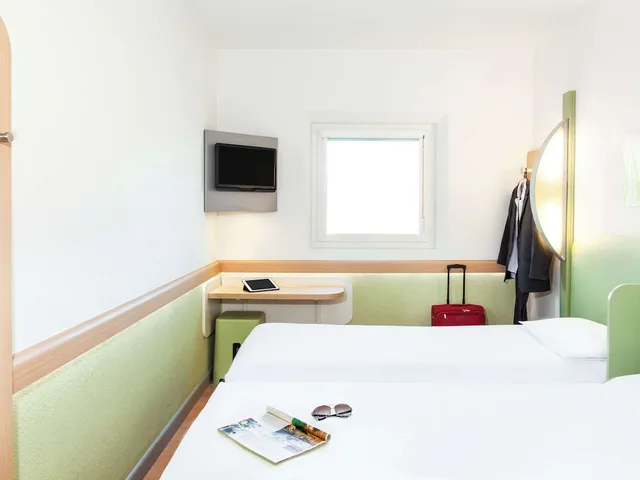 غرفة بسريرين منفصلين لذوي الإعاقة، IBIS BUDGET BEACONSFIELD 1/6
