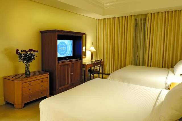 غرفة ديلوكس بسرير كوين، Subic Bay Yacht Club 2/2