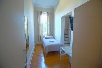 غرفة سوبيريور مفردة، Cambridge Lodge Hostel Backpacker 1/3