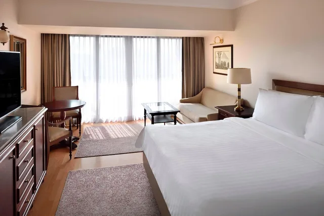 Deluxe, King Bed, Balcony, Marriott Mena House Cairo 2/3