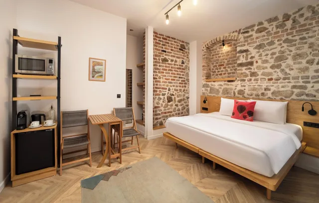 Basic, Double or Twin Bed, Stair Patio, Annex، Hammamhane 1/7