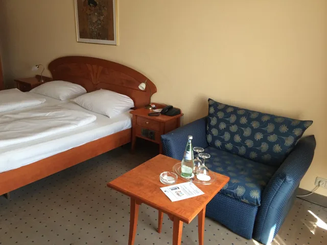 غرفة بزنس بسرير كوين، TRYP by Wyndham Kassel City Centre 2/5