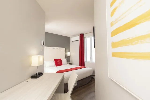 غرفة اقتصادية بسرير كوين، Hotel Du Nord 3/7