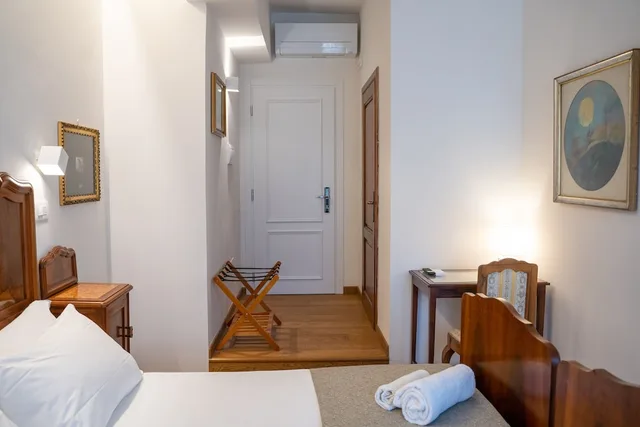 غرفة قياسية بسريرين منفصلين، Residenza Degli Speziali 4/5
