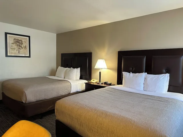 غرفة قياسية بسريرين كوين، Quality Inn & Suites Everett, WA 4/10