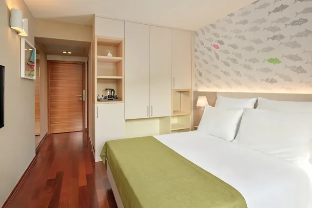 Standard Double Room, Island Hotel Istra 1/4