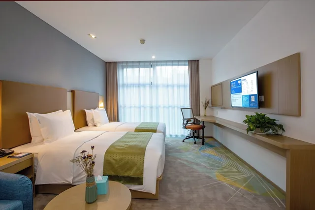 Standard, 2 Double Beds, Extra Floor Space، Holiday Inn Express Changzhou Xinbei 5/7