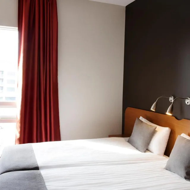 غرفة بسريرين منفصلين أو سرير مزدوج، Fosshotel Baron 7/10