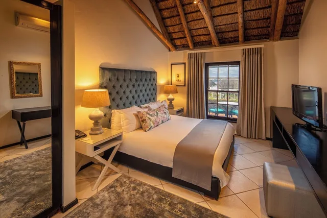 جناح بسرير كينج بشرفة، Grande Roche Hotel 3/10