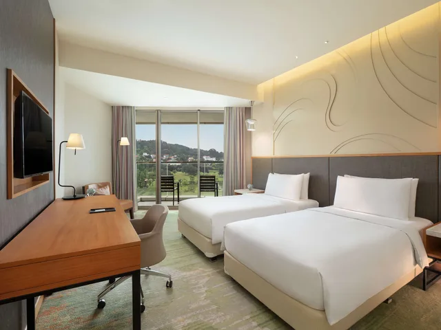 Deluxe, Twin Beds, Golf Course View، Radisson Golf And Convention Center Batam 6/10