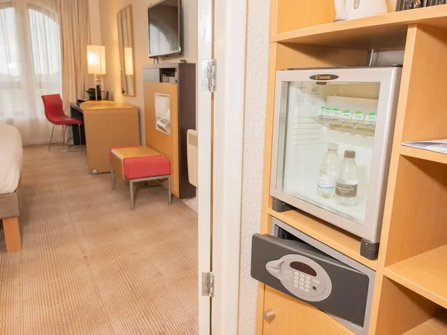 غرفة تنفيذية بسرير كوين مع أريكة، Novotel Southampton 8/8
