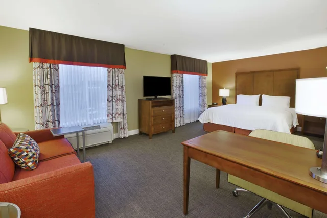 استوديو بسرير كينج، Hampton Inn And Suites Wichita Northeast 1/2