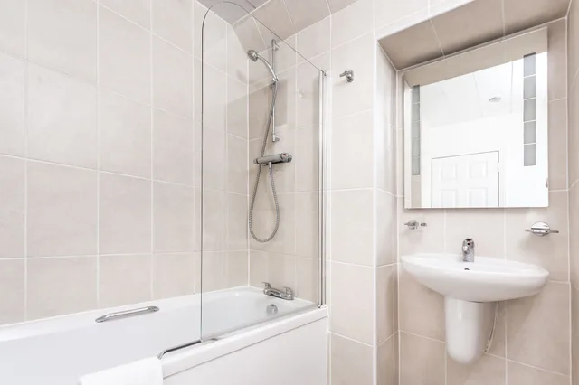 غرفة قياسية بسرير مزدوج، Belvilla Inverness Craigmonie Hotel 6/8