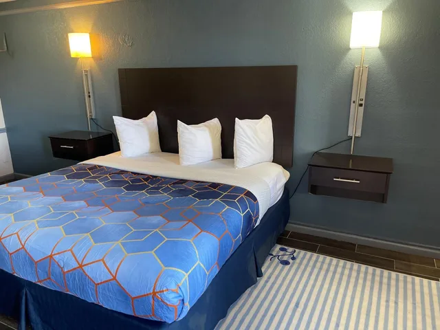 غرفة كلاسيكية رباعية، Red Roof Memphis 9/10