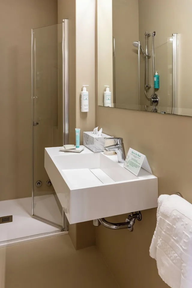 غرفة كلاسيكية بسرير كوين، Hotel Bristol 8/9