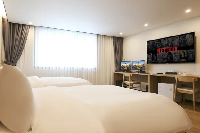 غرفة بريميير بسريرين مزدوجين، E Cheonan Hotel 7/10