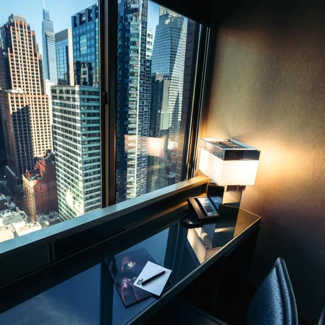 Wow, Suite, King Bed, Broadway View، W New York Times Square 3/4