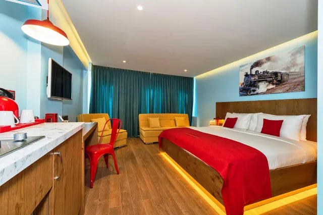 جناح ديلوكس بسرير كوين مع أريكة، Hotel Taksim Nis (ex. Endless Hotel Taksim) 1/1