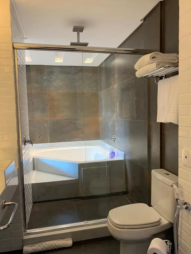 جناح بريميوم بسرير كينج، Cercano Hotel 4/4
