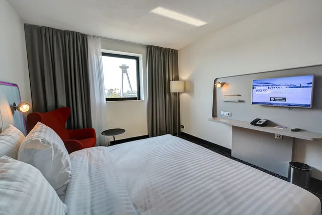 غرفة سوبيريور بإطلالة على النهر، Park Inn by Radisson Danube Bratislava 1/6
