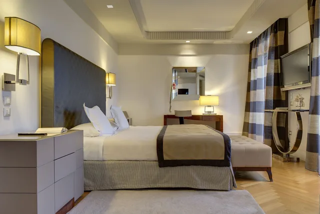 جناح جونيور بسرير مزدوج بشرفة، Melia Genova 1/10