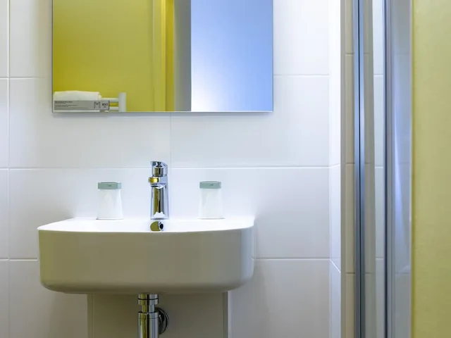 غرفة كومفورت بسرير مزدوج، CITOTEL LEOPOL 3/3