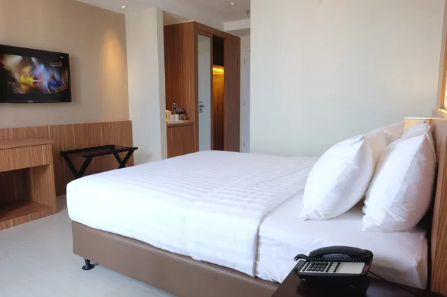 غرفة سوبيريور بسرير كوين بإطلالة على المسبح، Astara Hotel Balikpapan 9/10