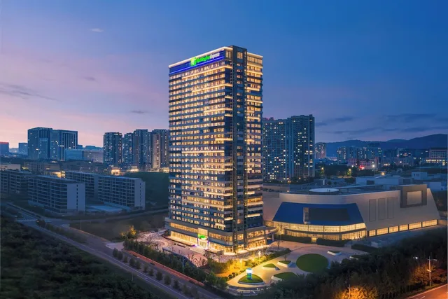 Holiday Inn Express Rizhao Oriental Colorful City by IHG، Rizhao 3/50