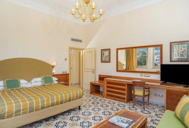 Tower, Executive, City View، Antiche Mura Hotel 2/8