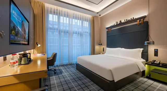 غرفة سوبيريور بسرير كينج وسرير كوين، Novotel Hangzhou East Railway Station 1/4