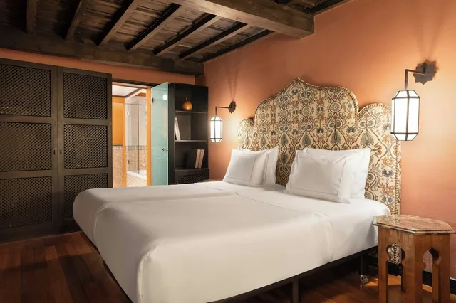 غرفة بريميوم بسريرين منفصلين، Hotel Palacio de Santa Paula Autograph Collection 3/9