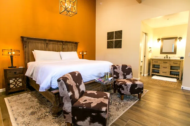 Amber, Suite, King Bed، Creekside Inn Sedona 3/4