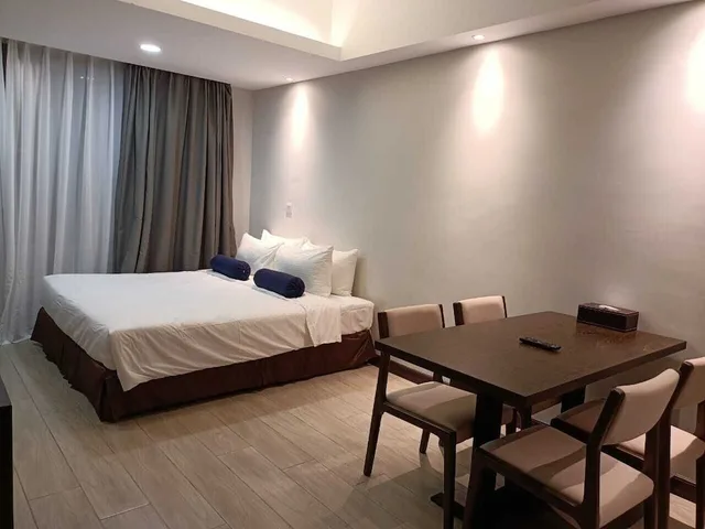 جناح عائلي بسريرين كينج وسرير كوين وسرير فردي، Pacific Regency Beach Resort Port Dickson 3/3