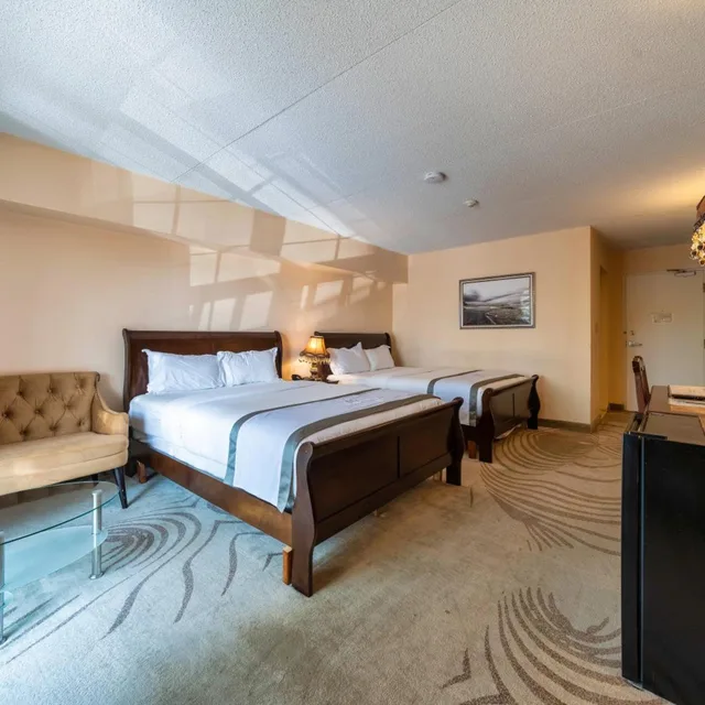 غرفة فاخرة رباعية، Fullerton Manor Inn 3/6