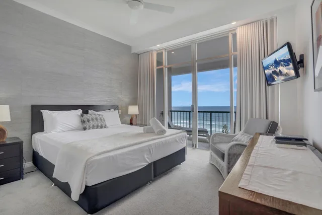 2 Bedrooms, Executive, Ocean Front، Oceana On Broadbeach 1/1