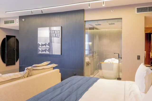 Royal King Suite, Radisson Hotel Barra Rio de Janeiro 2/5