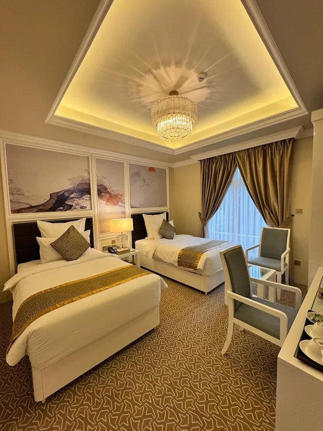 Room, Twin Beds, Remaj Hotel 2/5