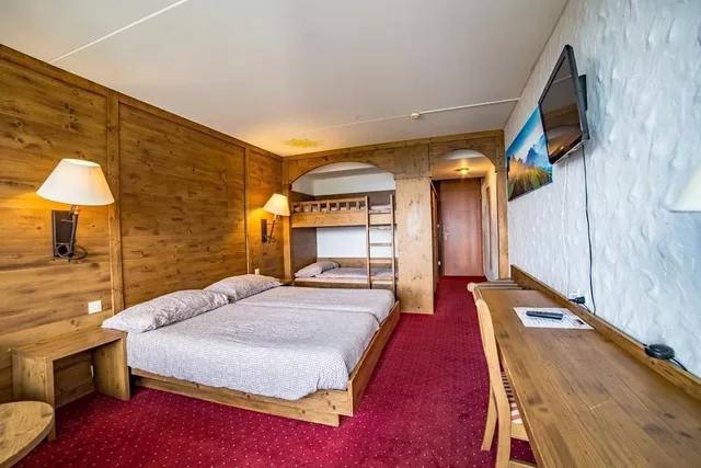 غرفة عائلية رباعية بأربعة أسرّة، Central Residence 1/1