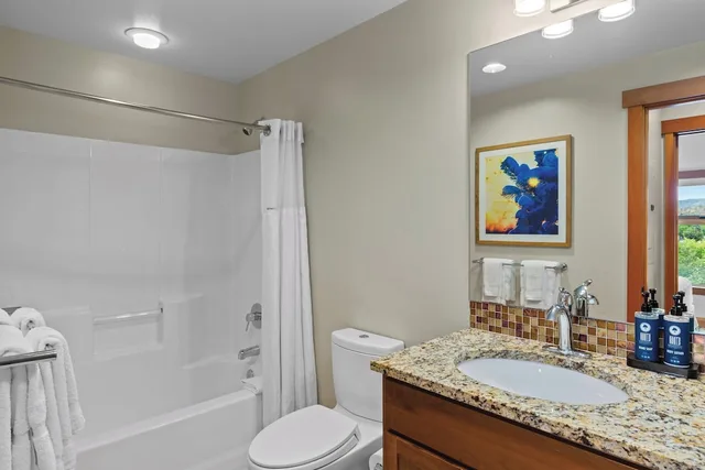 شقة سكنية قياسية بسرير كوين بغرفة نوم واحدة مع أريكة بمطبخ، Worldmark Chelan Lake House 5/7