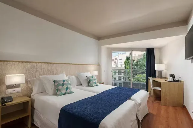 غرفة مفردة بشرفة، Hotel Costa Malaga (Adults Recommended) by Pierre & Vacances 2/14