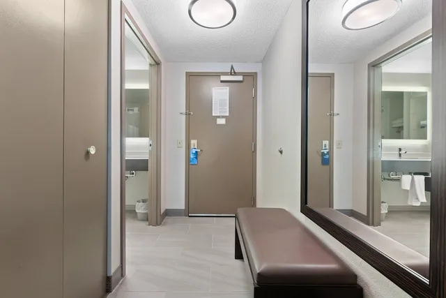 غرفة قياسية بسريرين كوين لذوي الإعاقة، Holiday Inn Express Hotel & Suites Bethlehem 3/4